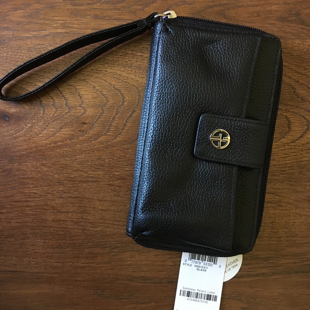 Giani Bernini Black Leather Wristlet NWT